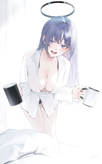 Horny AF Barista Serving Steamy Brekkie Bevvie for Early Riser Pervs