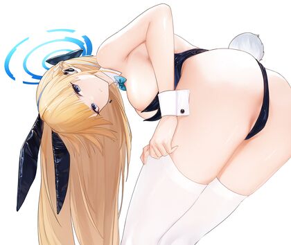 Holy Shittin’ Harem! Babe Bun-Tokki Serves Up Some Tight Ass From Behind