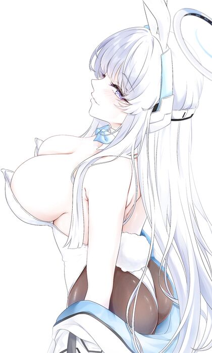 Hella Hot Harem-Style Bunnie Babe Named NOA Goes XXX Wild!