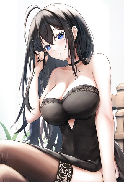 Hella Hot Honey in High Heels Gets Hardcore on Camera