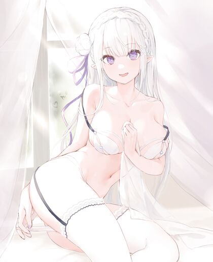 Holy Shit! Emily Rae Has Got Some Seriously Steamy Hentaï Pics For You!