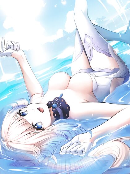Dripping Wet Hottie Kokes Off In Public Pond - XXX Pic