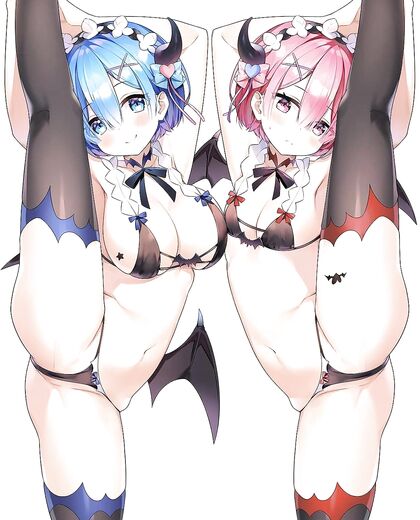 Halloween Hotties Fucking in Spooks & Creeps