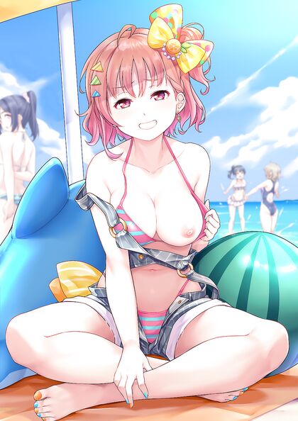 Horny Little Slut Gets Wet & Nastay on tha Bitchin’ Sandbar