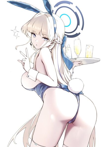 Busty Waitronto Takes on Horned Hare in Steamy XXX Pic