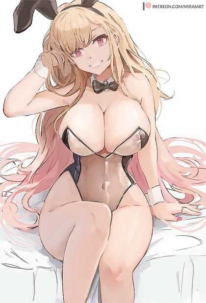 Hella Hot Harem-scaping Bunnie Babe Makes XXX Pics Go Viral!
