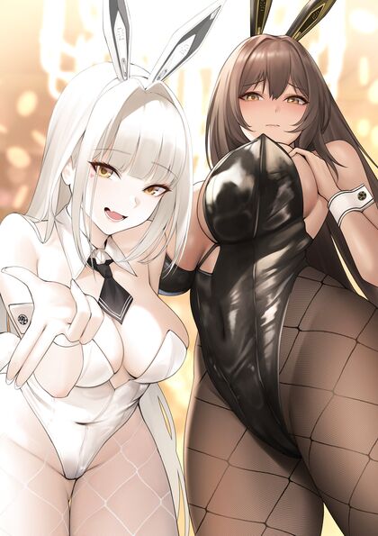 Hella Hot Hentaixxx Blonde & Brunette Bonanza - Black is Back!