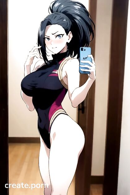 Bigbutt Yoga Goddess Takes Sexy Selfies in Steaming Hentai Picture