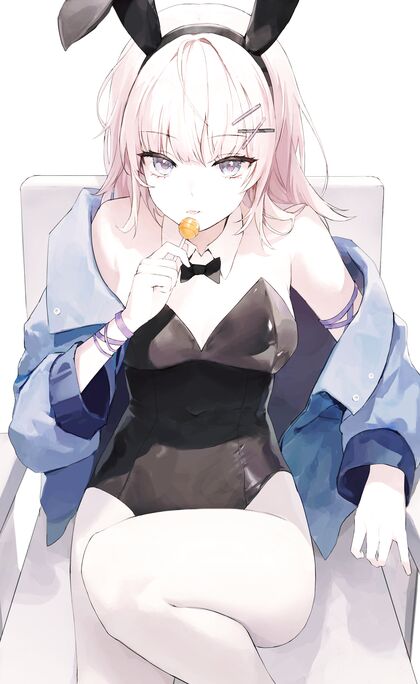 Horny Harem Licking Juicy Jelly Beans on XXX Pics