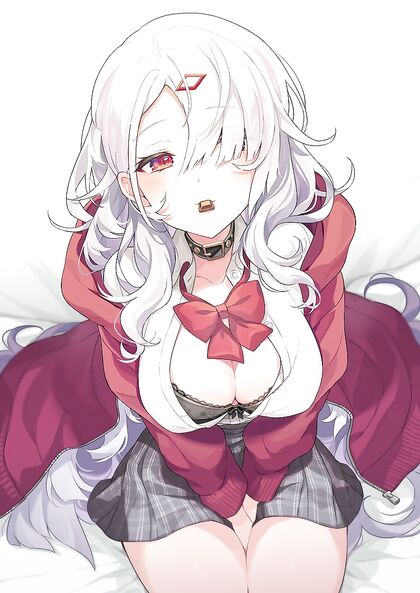 Hella Small Hottie Gets Her Freak On With Some Sweet XXX Treats