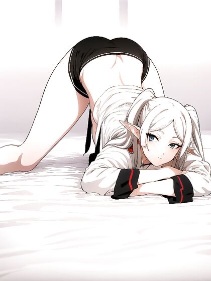Bathroom hentai fun with Jack O’Lantern pose in cozy pyjamas