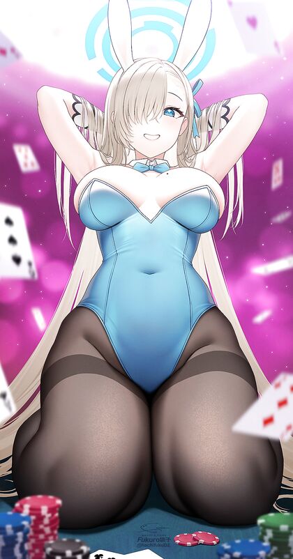 Hella Hot Harem Porn - Bun-totally obsessed babe fucking her way through XXX honeys!