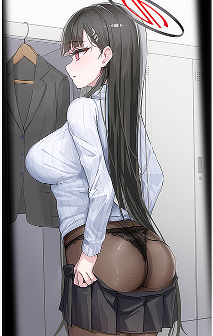 Horny as Fuck! Peeping Tom Caught in Action Sneaking Around Hot Hentaï Pussî