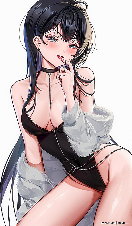 Horny Bitch in Loosened Pelt Tugs on Her Swollen Clit While Wearing XXX Hoodie