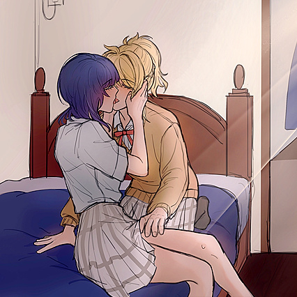 Horny Hentai XXX Divers Divas Deep Kissing Session