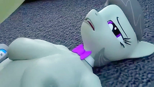 My little futanari pony has sex with a fan with her big shecock