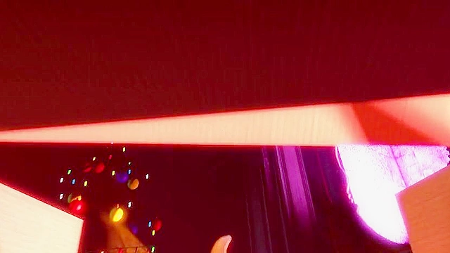 Bowsette and her New Year's gift have hot sex