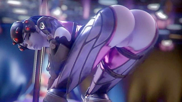 Widowmaker shakes her nice ass and gets her face fucked
