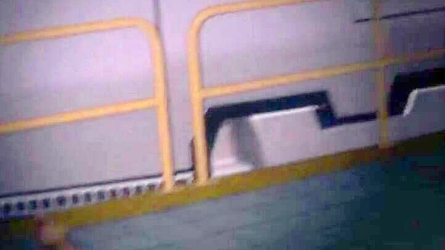 Kunoichi 2 - Animated red tentacles wrap up some human titties and squeeze