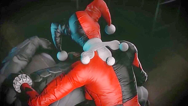 Classic Harley Quinn bobbing on his knob during oral sex