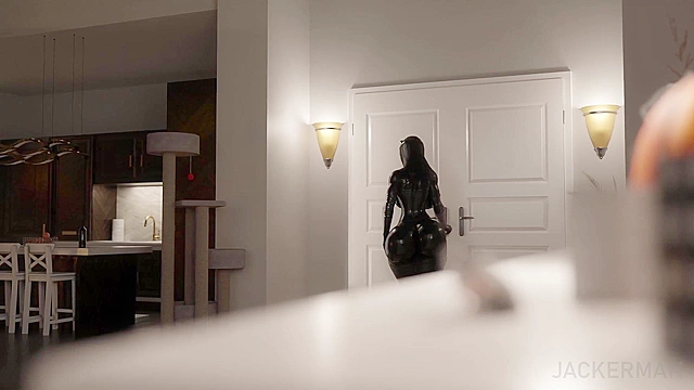 Selina's Sabotage - Lady Clay anal fucks catwoman with her huge horse cock