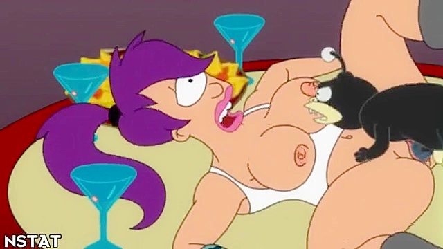 Amy from futurama rides on a cock in the middle of a party