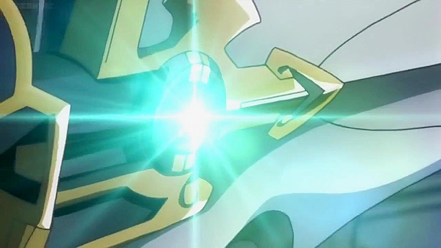 Sexy lesbian babe gets served drinks while in the bathtub before sexy fighting