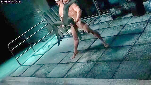 Wolverine lifts up catwoman and fucks her in an alley