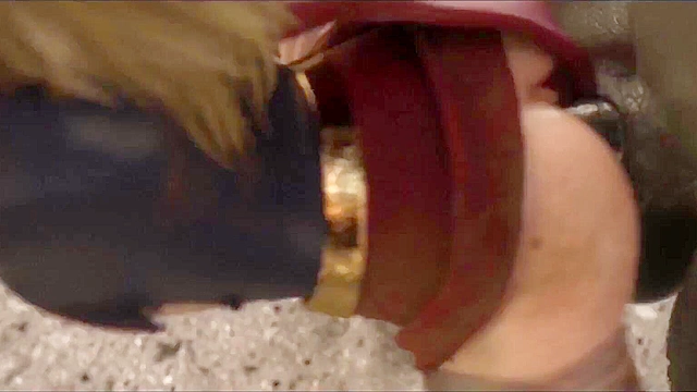 Supergirl gets doomsdays big dick deep in her stretched out cunt