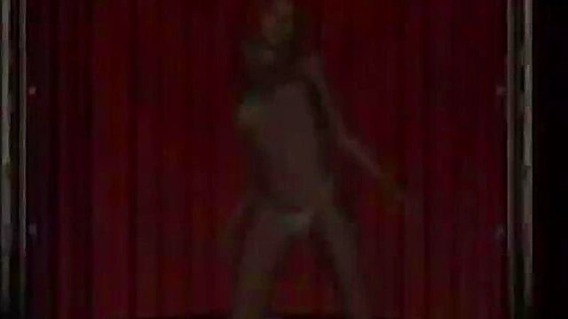 Topless 3D Hentai Teen With Big Tits Gives Intense Blowjob