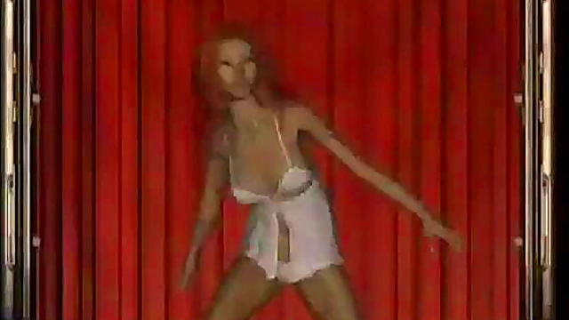 Big-Titted 3D Stripper Gets Nasty With Hardcore Blowjob On Dance Floor