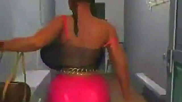 Hentai Anime Sarah Gets Wild in SM Place Fantasy Scene