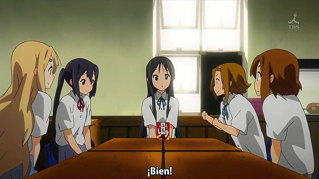 K-ON! Anime Girls Rock Out With Sexy Music & Seductive Moves