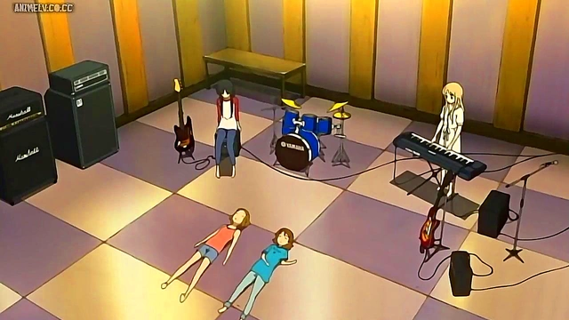 K-ON Anime Girls Perform Seductive Music With Sexy Moves & Tempting Vibes