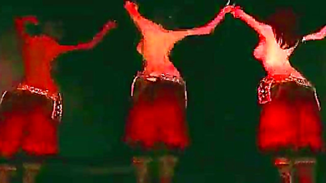 Brunette CartoonGirl Shows Off Sexy Moves in 3D Skyrim Dance Fantasy