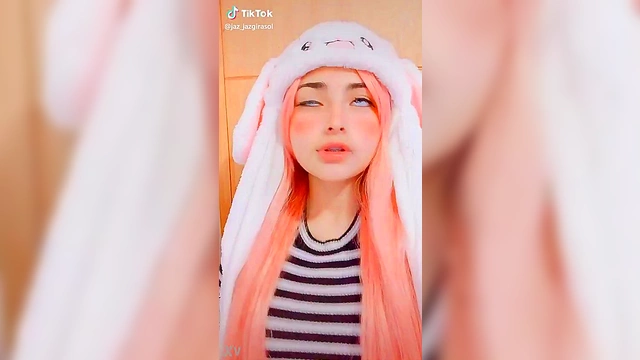 Horny Cousin Blows Potato To Cool It Down Before Hot Hentai Sex Session