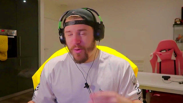 My Hero Academia – Mineta's Naughty Secret With Tsuyu & Ochako