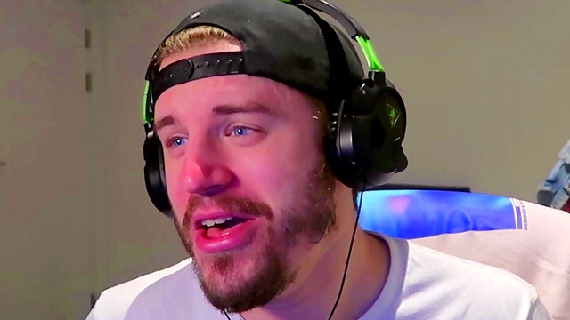 Strange Alien Seduces for Intense Hentai Fap CEO Session