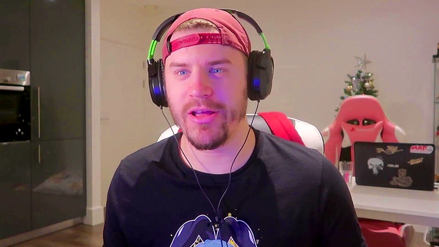 Human-Like Maid Robot Fucks Her Owner in Doggy Style for Christmas Pleasure