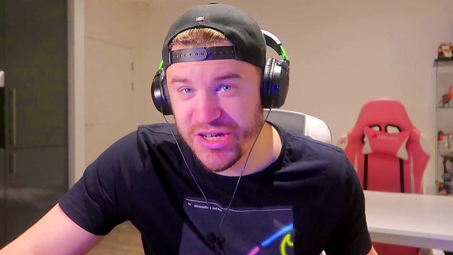 My Hero Academia – Big-Busted Anime Heroine Gets Foot Job & Intense Orgasm