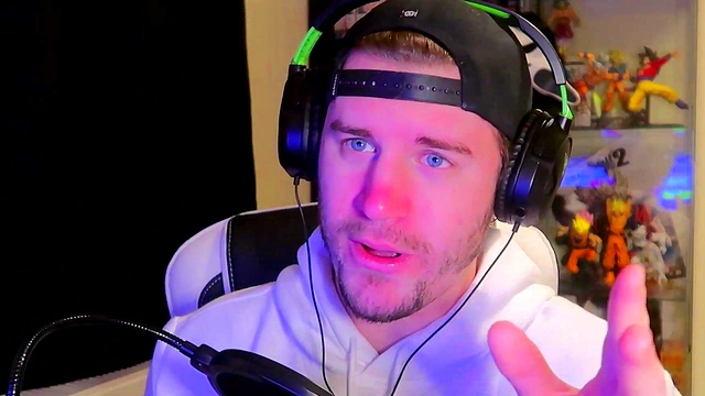 Sick Catgirl Gets Healed By Fap CEO’s Doggy Style Expertise