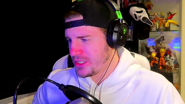 Sick Catgirl Gets Healed By Fap CEO’s Doggy Style Expertise