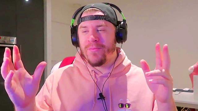 Sakura & Ino Enjoy Threesome Fun With Doggy Style Action & Blowjob Feast