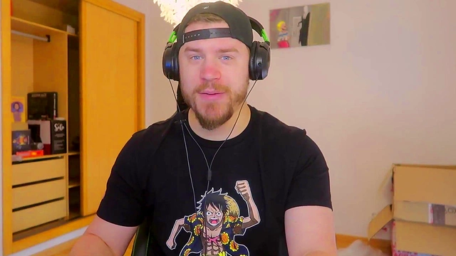 Horny Dragon Ball Girls Bulma & Launch Fuck With Kamehameha Passion