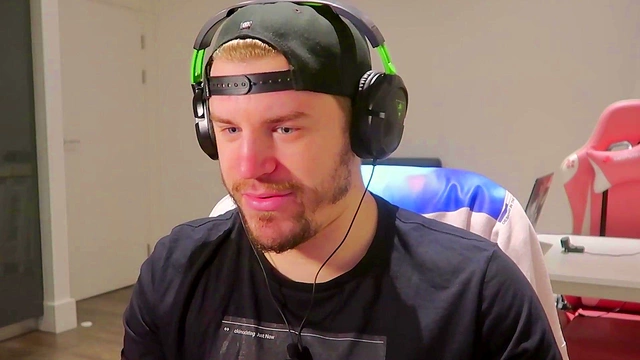 Date Night With Space Paws – Furry Boob Action & Pussy Fucking Hentai Adventure