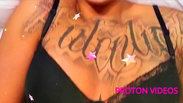 Athena Queen fucks Princess Anna in Steamy 3D Hentai Parody Scene