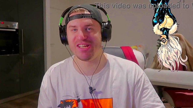 Spider-Man Cosplay Therapy – Peter Parker Exposed by Mary-Jane