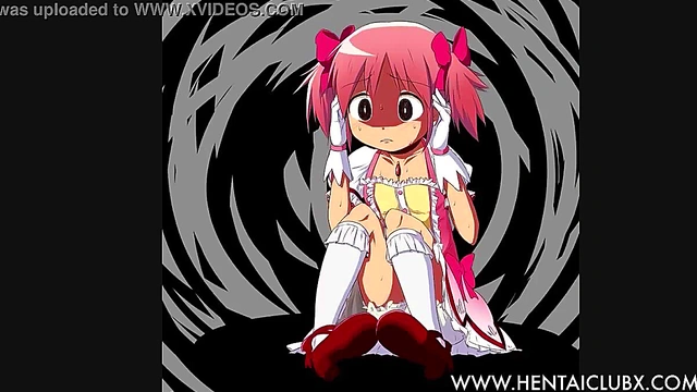 ecchi Ecchichan Look Who Walked In nude