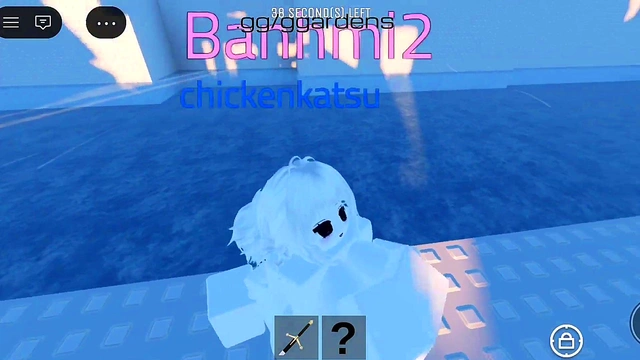 This cute girl wants to fuck with me (Roblox Cumbat)